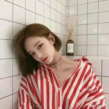 魔女娇妃 海报